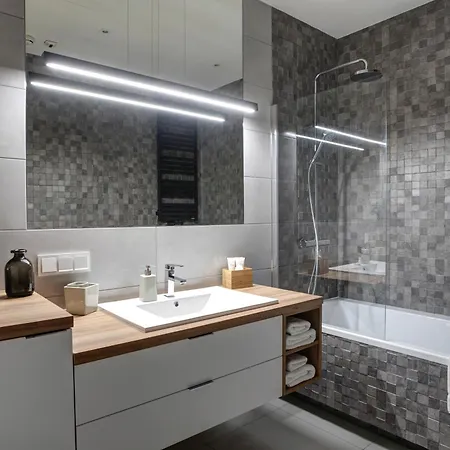 Apartmán Apartamenty Sky Tower B&B *