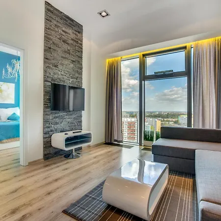 Apartamenty Sky Tower B&B Vratislav