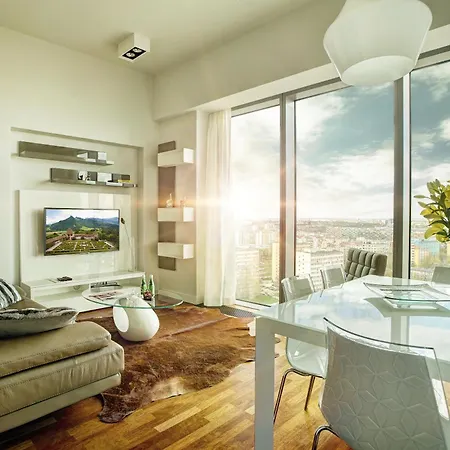 Апартаменты Apartamenty Sky Tower B&B *