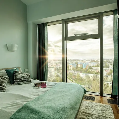 Апартаменты Apartamenty Sky Tower B&B Вроцлав